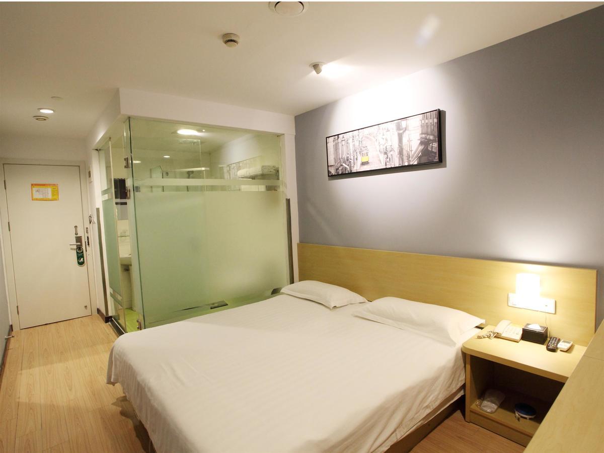 Weijing Express Hotel Changshu Dış mekan fotoğraf