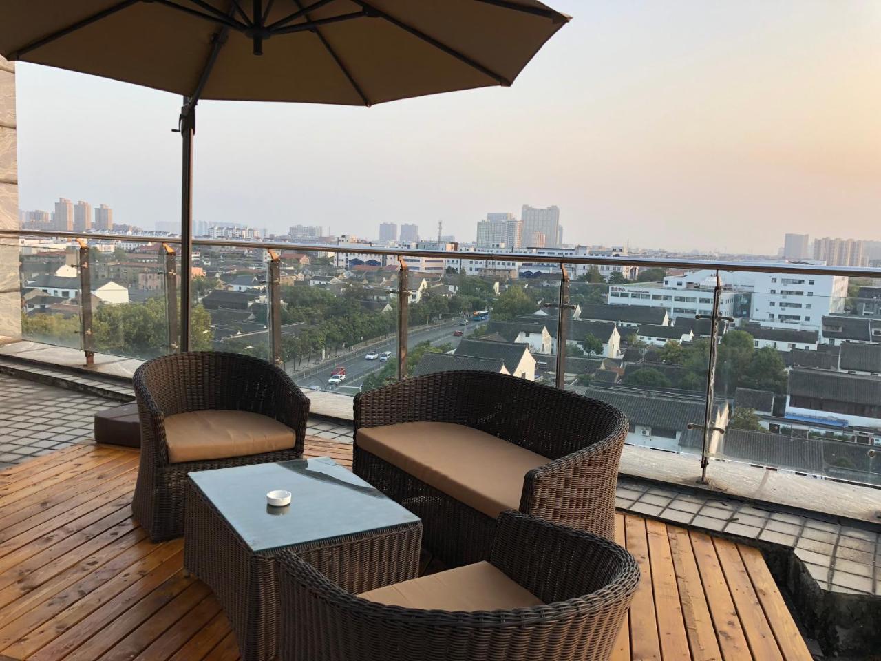 Weijing Express Hotel Changshu Dış mekan fotoğraf